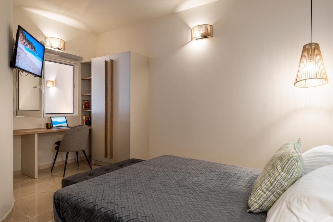 Buganvilla-Sea Front Villas Agia Pelagia 외부 사진