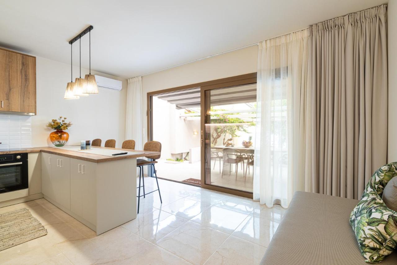 Buganvilla-Sea Front Villas Agia Pelagia 외부 사진