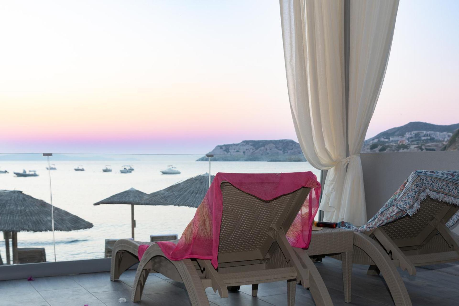 Buganvilla-Sea Front Villas Agia Pelagia 외부 사진