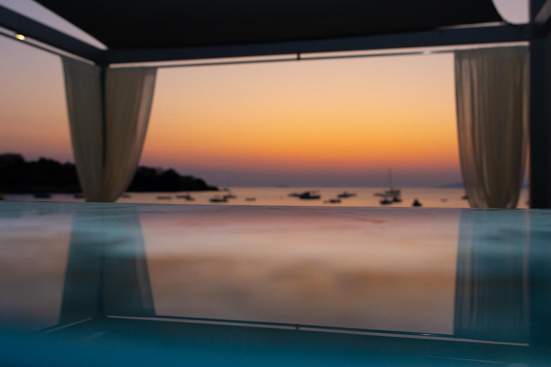 Buganvilla-Sea Front Villas Agia Pelagia 외부 사진
